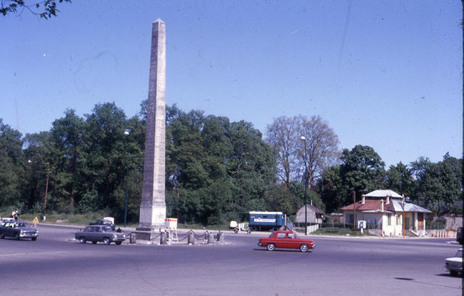 1964, carrefour de l'obélisque, Fontainebleau 77